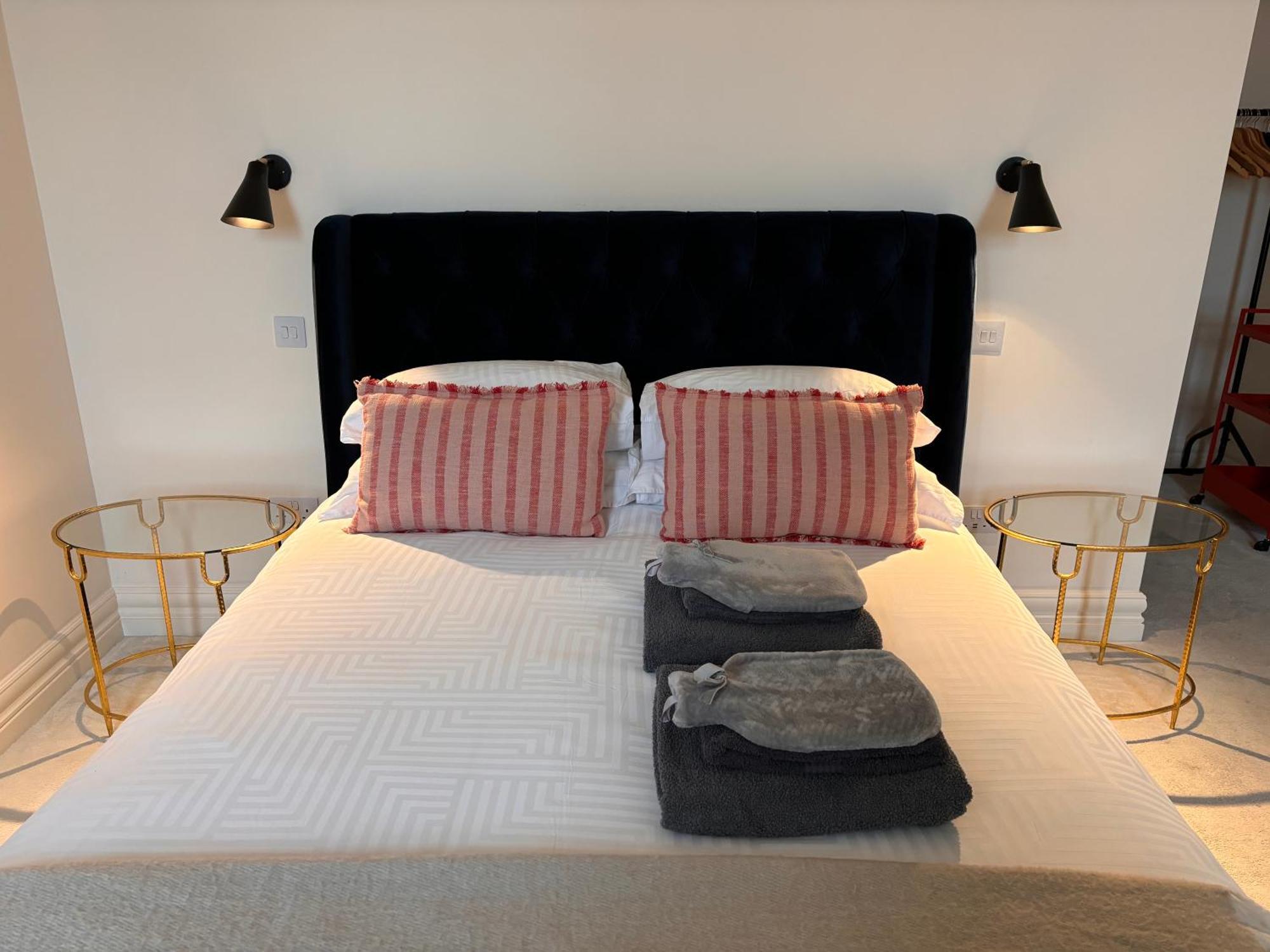 Luxurious 2 Bedroom Apartment With Sea View In Monkstown Blackrock  Exteriér fotografie